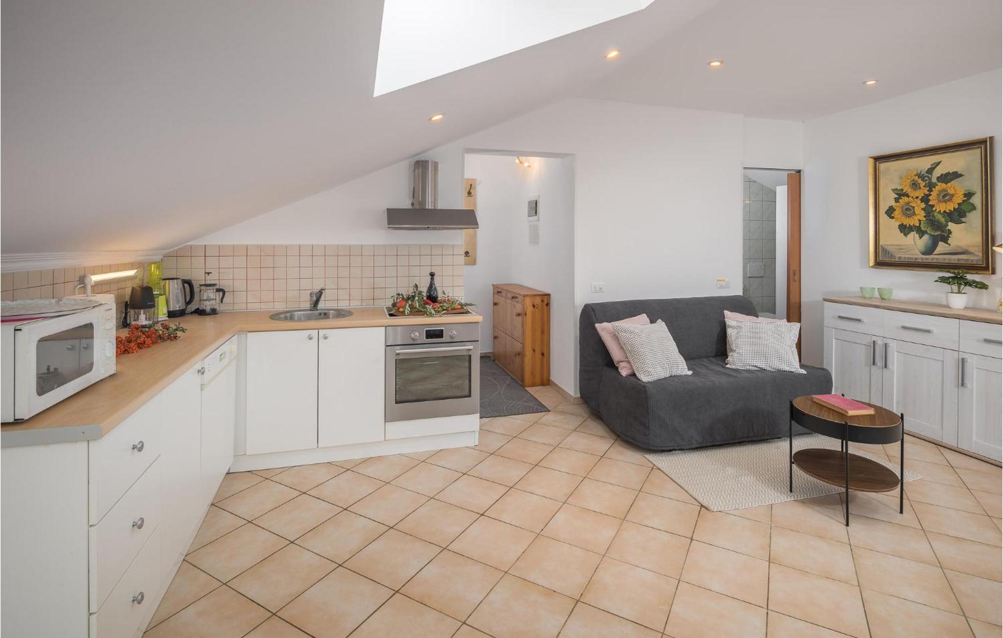 Gorgeous Apartment In Musalez With Kitchen 외부 사진