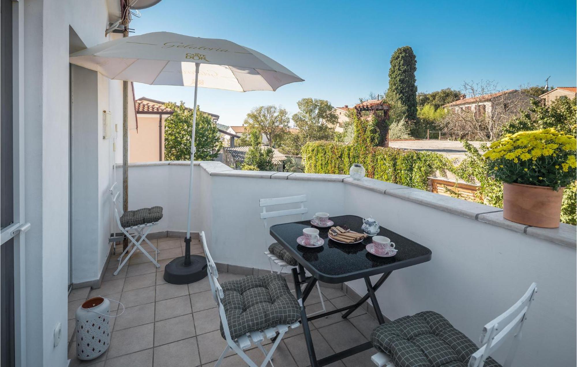 Gorgeous Apartment In Musalez With Kitchen 외부 사진