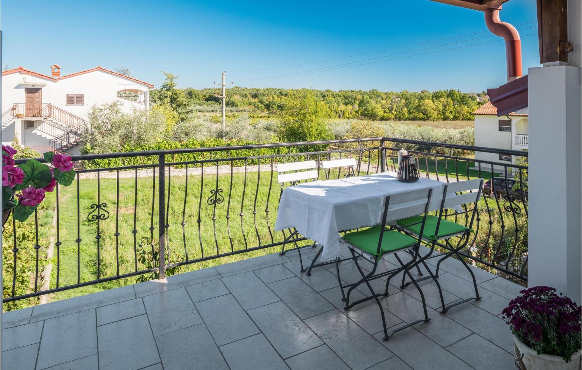 Gorgeous Apartment In Musalez With Kitchen 외부 사진