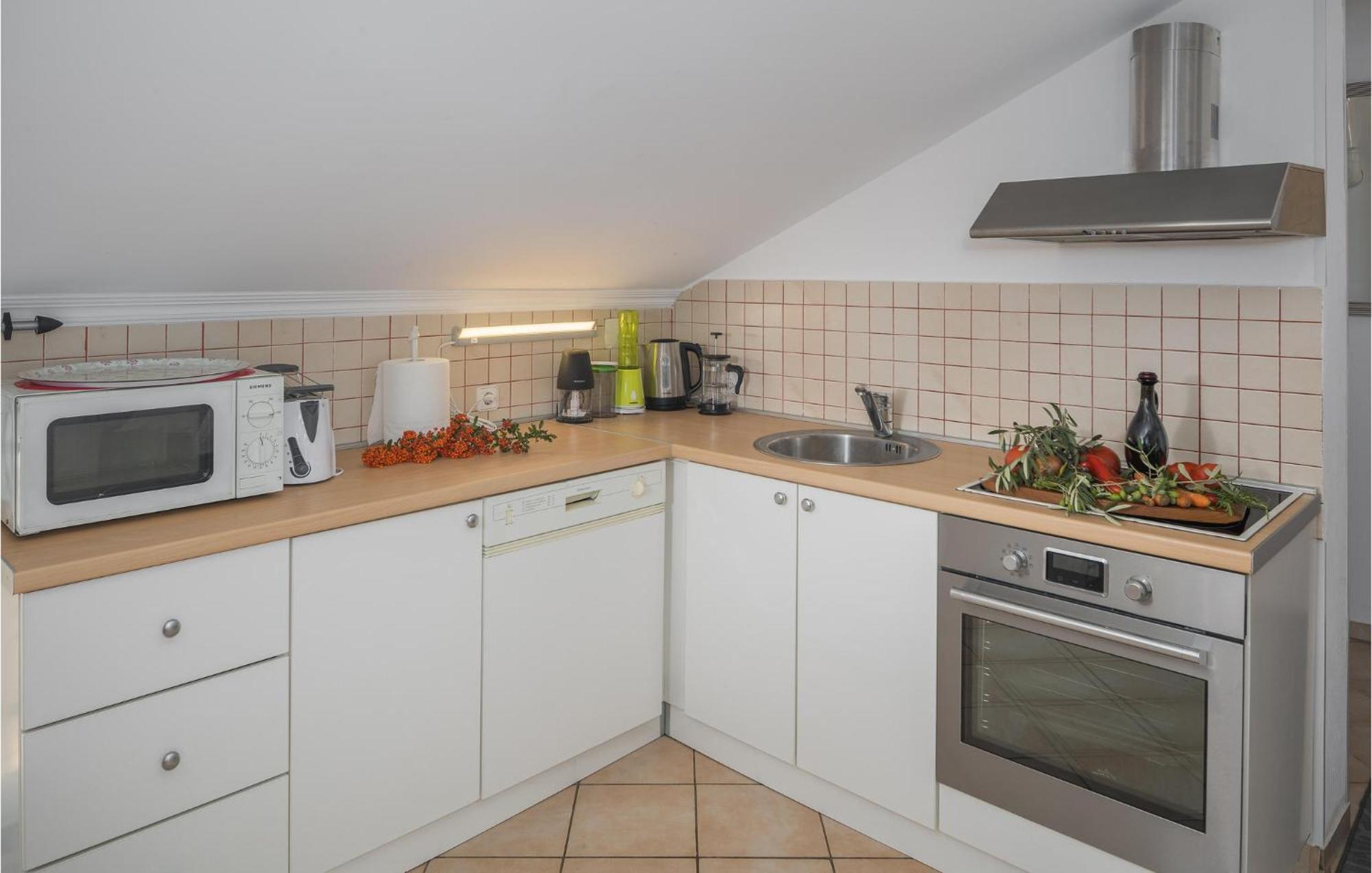 Gorgeous Apartment In Musalez With Kitchen 외부 사진